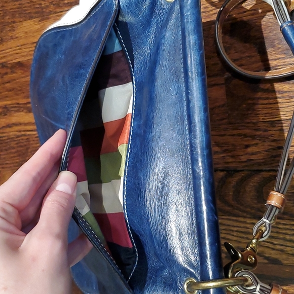 Gorgeous Coach Leather Crossbody Handbag - Picture 8 of 8